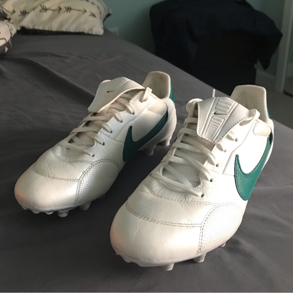 Nike Premier Soccer Cleats